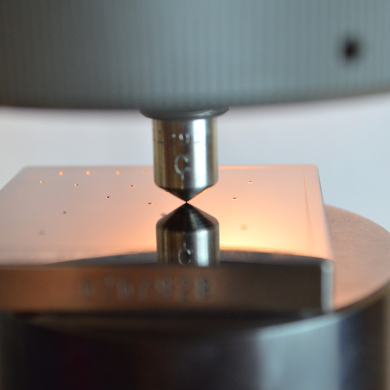 Laboratorio de Electrodos Infra, Dureza Rockwell