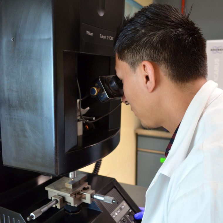 Laboratorio de Electrodos Infra, Dureza Vickers