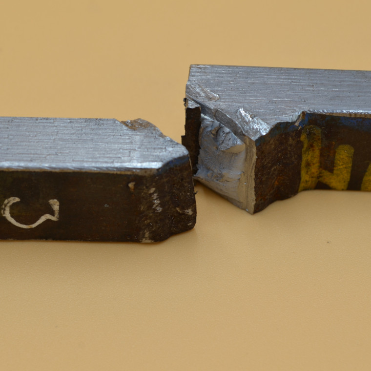 Laboratorio de Electrodos Infra, Nick Break