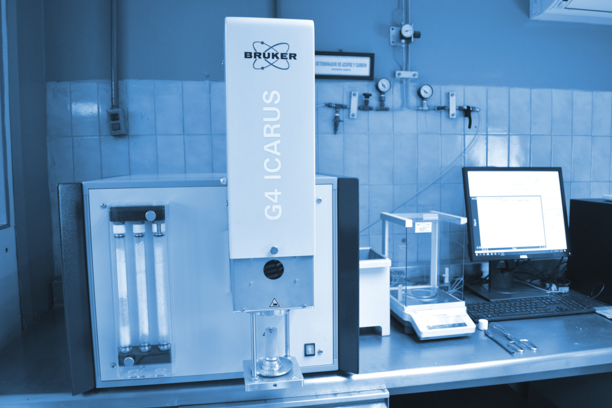 Análisis Químicos, Determinación de Carbono y Azufre en Minerales, 